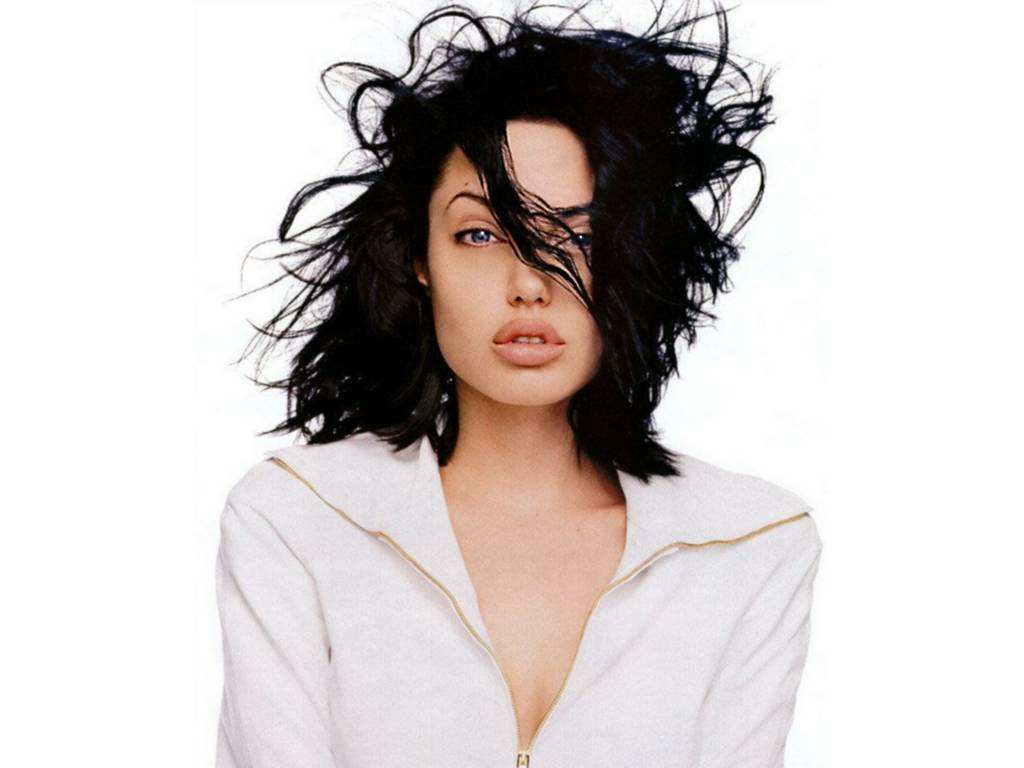     :  :   - Angelina Jolie 026