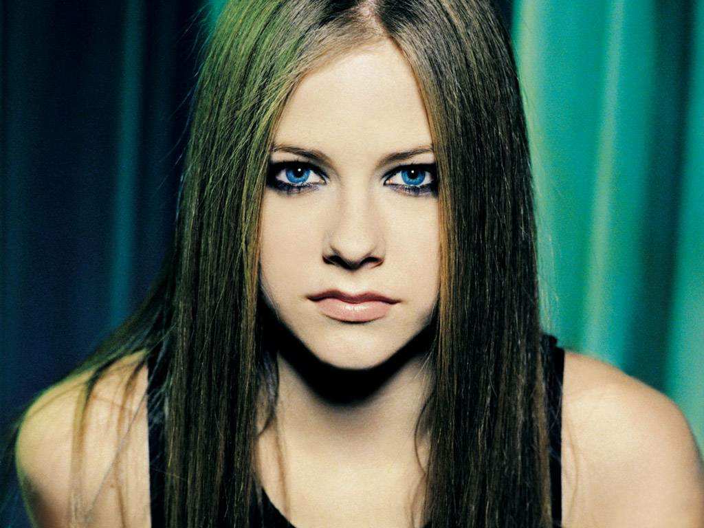     :  :   - Avril Lavigne 006