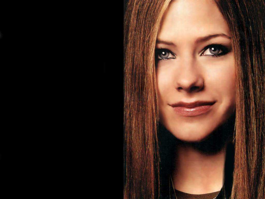     :  :   - Avril Lavigne 007