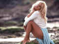   - Pamela Anderson 002 >>>